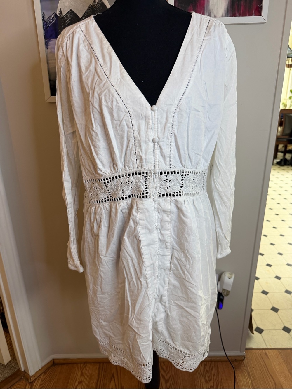 Old Navy White Cotton Dress with Ruffled Details Size XL